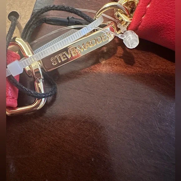 Steve Madden Red Women's Wallet - Picture 8 of 9